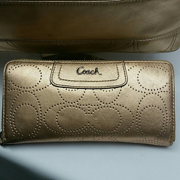 PRICE FIRM METALLIC GOLD LEATHER BAG AND WALLET - Picture 2 of 8